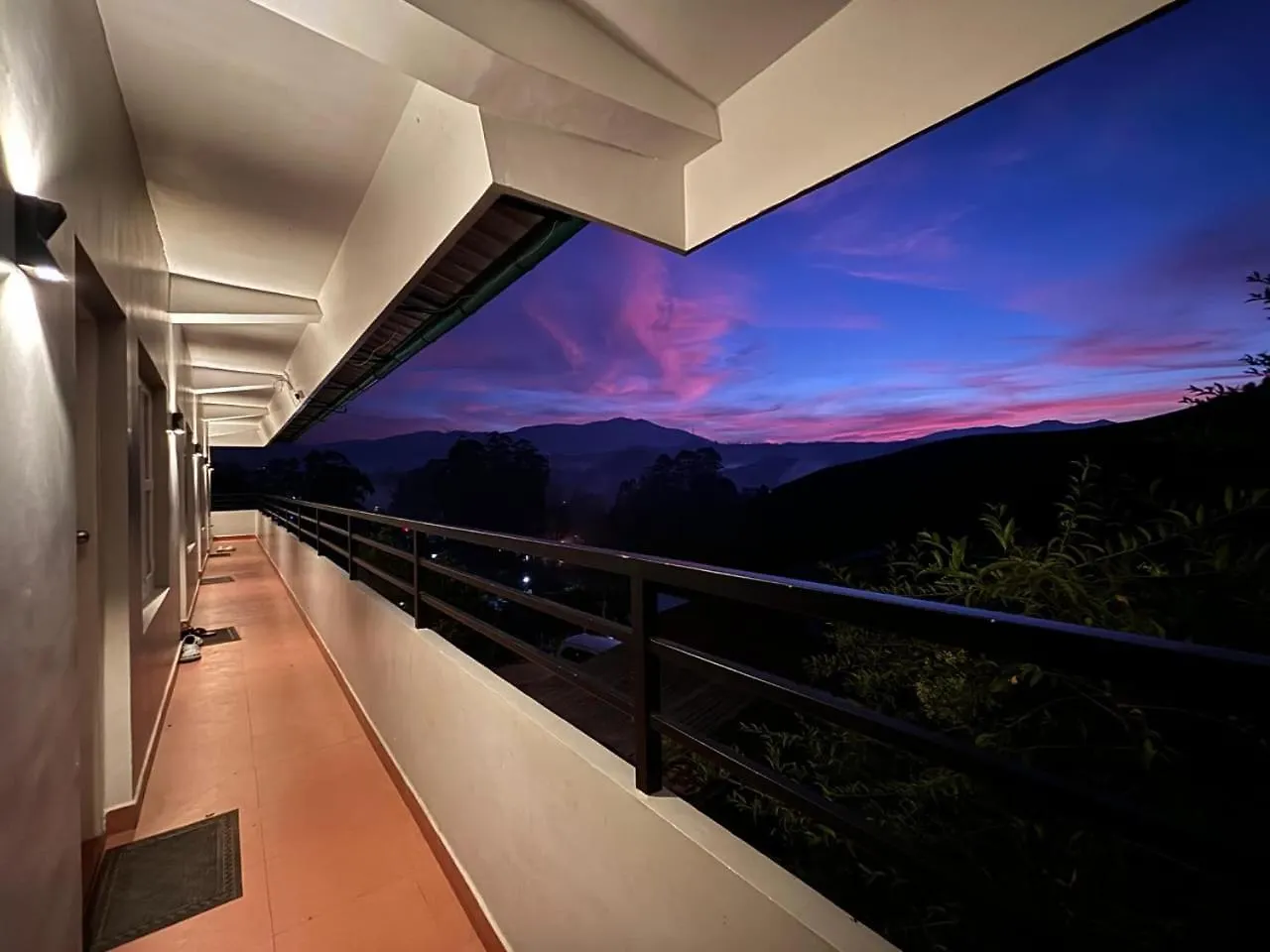 7 Malai Residency Apartment Munnar Homestay